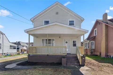 1728 Maple Ave, Wellsville, OH 43968