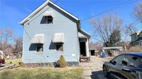 3417 E 69th St, Cleveland, OH 44127