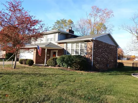 1915 35th St, Parkersburg, WV 26104