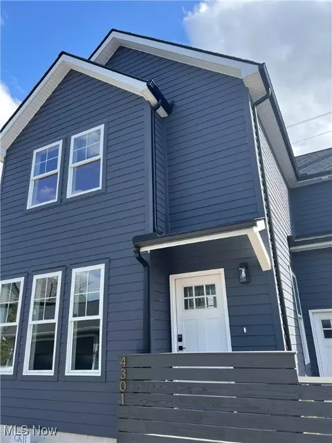 4301 Clinton Ave, Cleveland, OH 44113