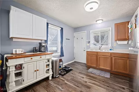 42081 Adelbert St, Elyria, OH 44035 photo 5