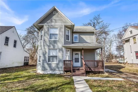 848 Yale St, Akron, OH 44311