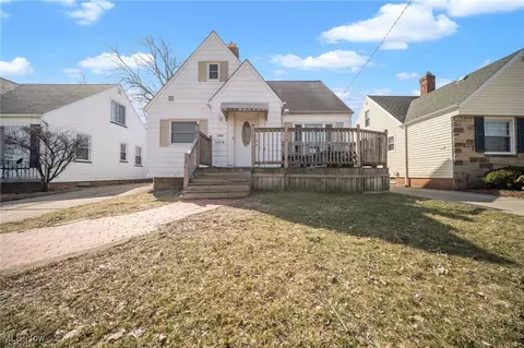 10514 Mccracken Blvd, Garfield Heights, OH 44125