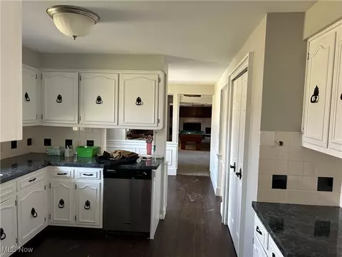 424 N Ridge Rd, Willard, OH 44890 photo 6