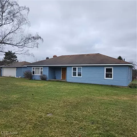 19192 Munn Rd, Chagrin Falls, OH 44023