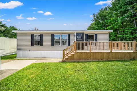 9735 Chillicothe Rd #21, Kirtland, OH 44094