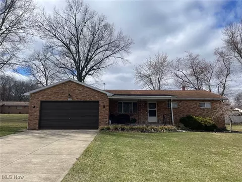1150 Illinois Ave, Mcdonald, OH 44437