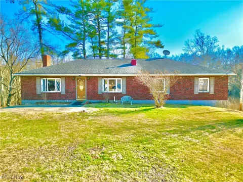 3080 East Pike, Zanesville, OH 43701