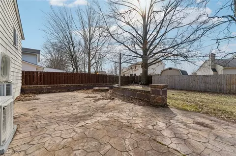 Exterior - 649 University Ave, Elyria, OH 44035 photo 4 of 4