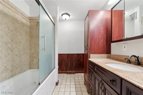 Bath - 649 University Ave, Elyria, OH 44035 photo 1 of 4