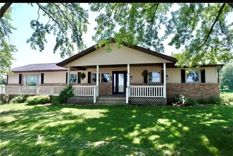 691 State Route 93, Sugarcreek, OH 44681
