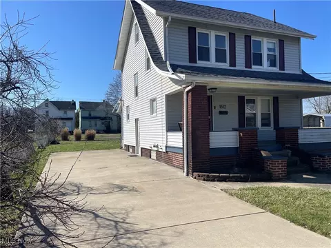 1512 14th St SE, Canton, OH 44707