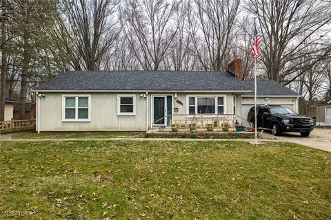 25814 Rose Rd, Westlake, OH 44145