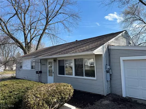 2802 25th St NE, Canton, OH 44705