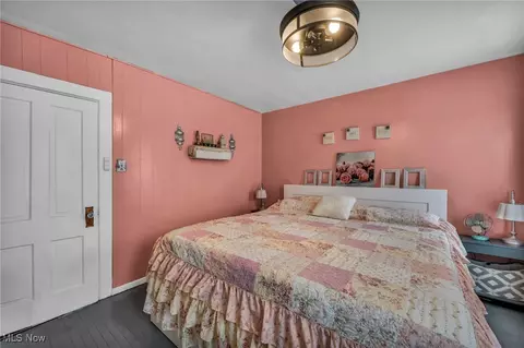Bedroom - 408 E Monroe St, Sandusky, OH 44870 photo 2 of 6