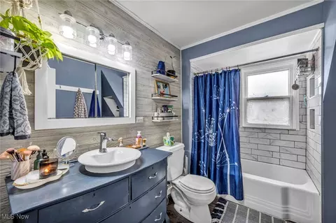 Bath - 408 E Monroe St, Sandusky, OH 44870 photo 1 of 1