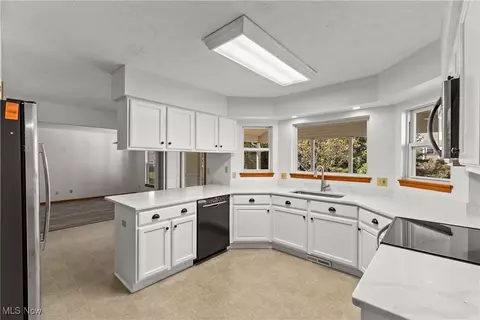 Kitchen - 4167 Chapman Dr, Kent, OH 44240 photo 1 of 4