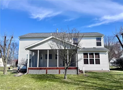 Exterior - 4167 Chapman Dr, Kent, OH 44240 photo 3 of 7