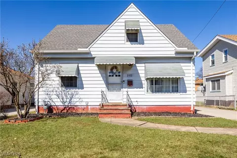 3122 Commonwealth Dr, Parma, OH 44134 photo 2