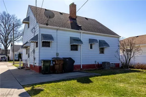 3122 Commonwealth Dr, Parma, OH 44134 photo 35