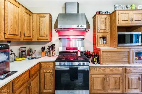 Kitchen - 4610 Warwick Dr, Canfield, OH 44406 photo 6 of 6