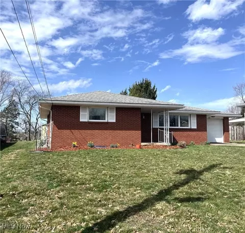 133 Grandview Dr, Wintersville, OH 43953