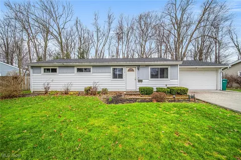 6466 Clearair Dr, Mentor, OH 44060