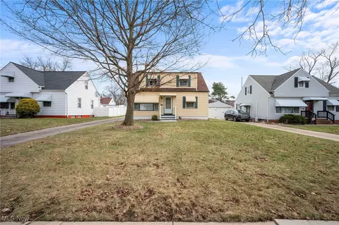 482 Westview Rd, Bedford, OH 44146