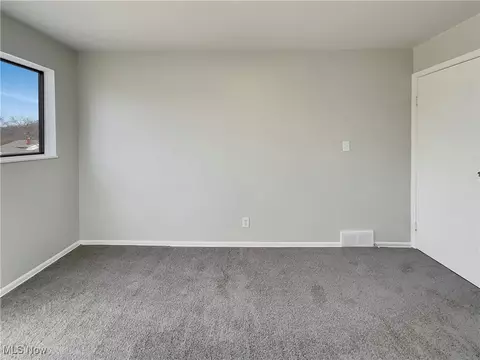 Bedroom - 5821 Sequoia Dr, Cleveland, OH 44134 photo 9 of 12