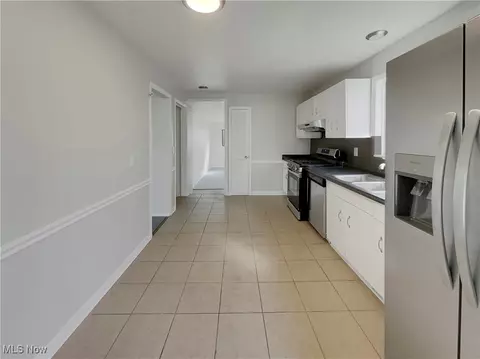 Kitchen - 5821 Sequoia Dr, Cleveland, OH 44134 photo 3 of 3