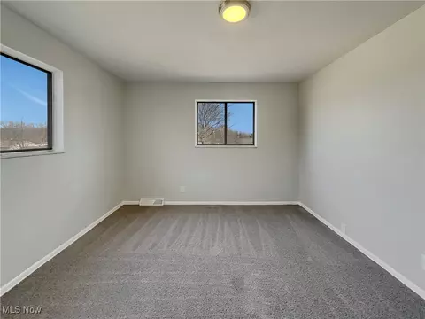 Bedroom - 5821 Sequoia Dr, Cleveland, OH 44134 photo 4 of 12