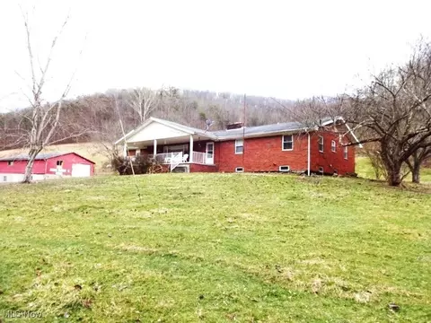 78 Blown Timber Rd, Newton, WV 25266