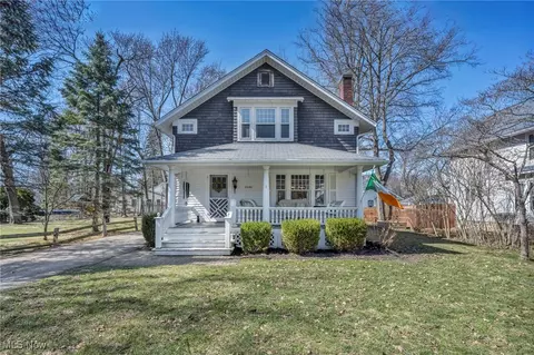 4644 Wood St, Willoughby, OH 44094