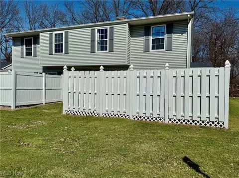 8107 Independence Dr #C, Mentor, OH 44060