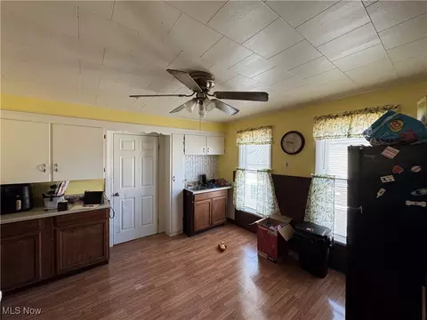 1238 W 8th St, Ashtabula, OH 44004 photo 8