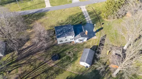 801 Golfview Ave, Boardman, OH 44512 photo 4