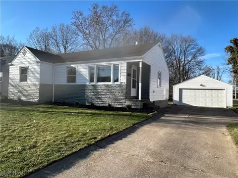 115 Grimm Heights Ave, Struthers, OH 44471 photo 42