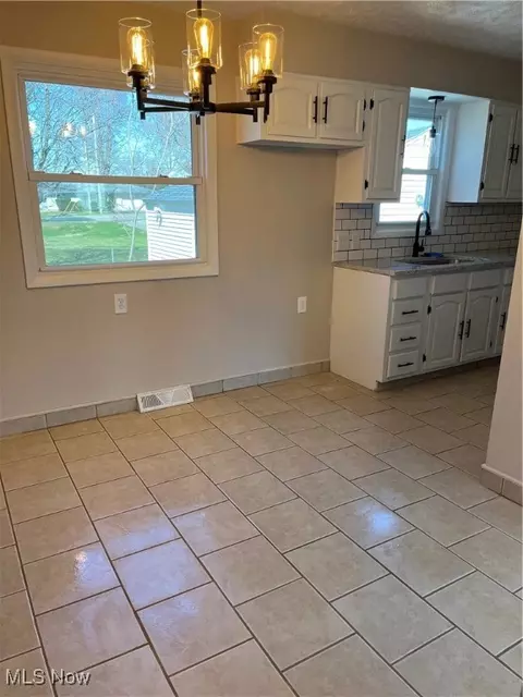 115 Grimm Heights Ave, Struthers, OH 44471 photo 11