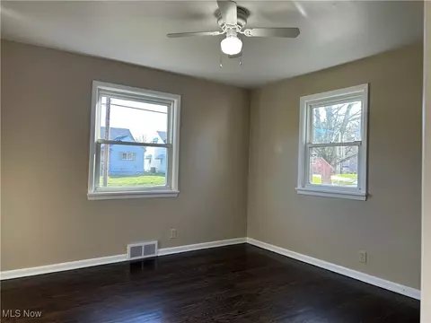 115 Grimm Heights Ave, Struthers, OH 44471 photo 18