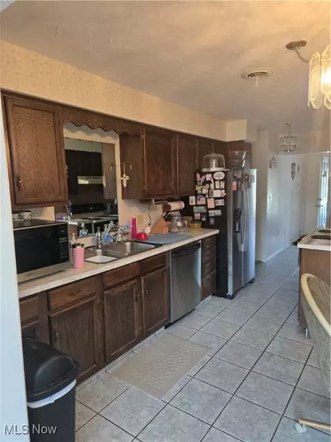 1501 Winterhaven, Ashtabula, OH 44004 photo 6