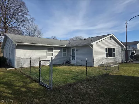 1501 Winterhaven, Ashtabula, OH 44004 photo 16