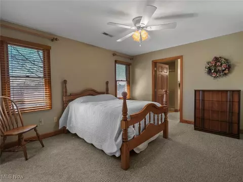 227 Pinehurst Dr, Dover, OH 44622 photo 18