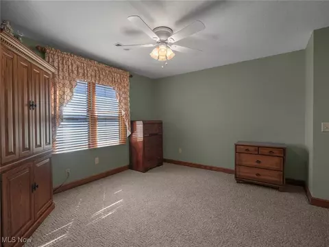 227 Pinehurst Dr, Dover, OH 44622 photo 7