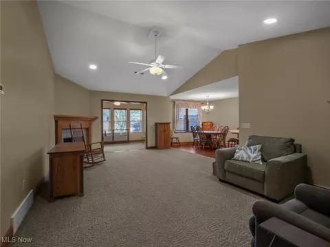 227 Pinehurst Dr, Dover, OH 44622 photo 10