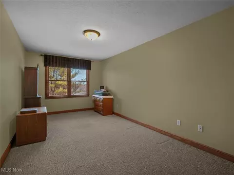 227 Pinehurst Dr, Dover, OH 44622 photo 24