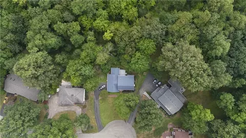 8010 Spartan Dr, Boardman, OH 44512 photo 2