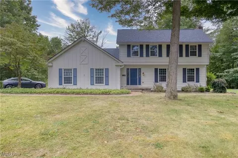 8010 Spartan Dr, Boardman, OH 44512