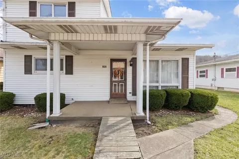 Exterior - 142 Watson St, Dillonvale, OH 43917 photo 4 of 5