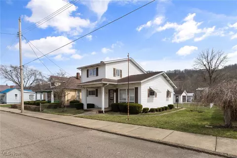 Exterior - 142 Watson St, Dillonvale, OH 43917 photo 2 of 5