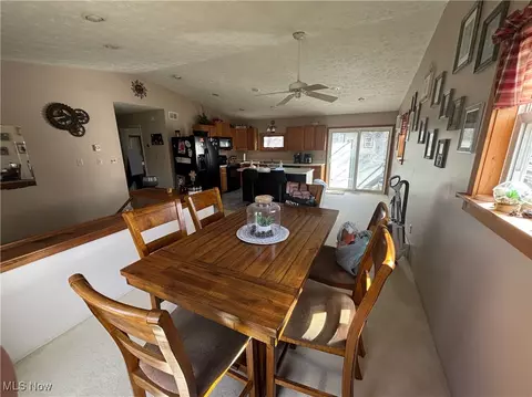 213 Greenbrier Dr, Byesville, OH 43723 photo 18